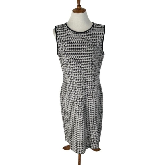 St. John Houndstooth Leather Trim Wool Shift Dress, size 12 - Picture 5 of 14